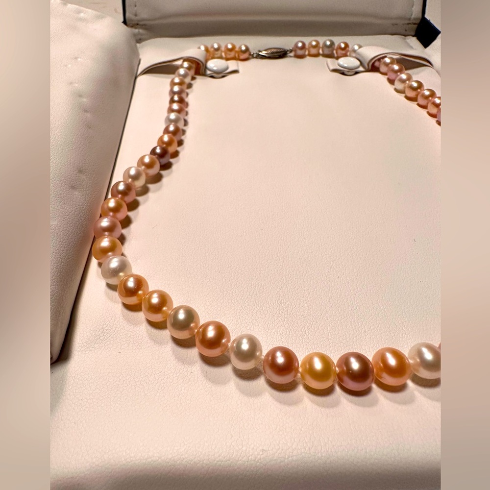 Blue Nile Pearl Necklace
